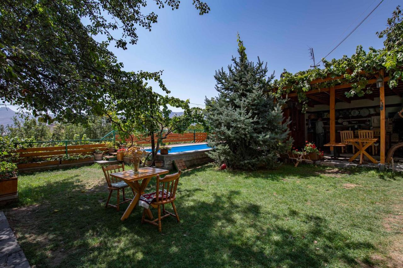 Green Stone Boutique Hotel Yeghegnadzor Екстер'єр фото